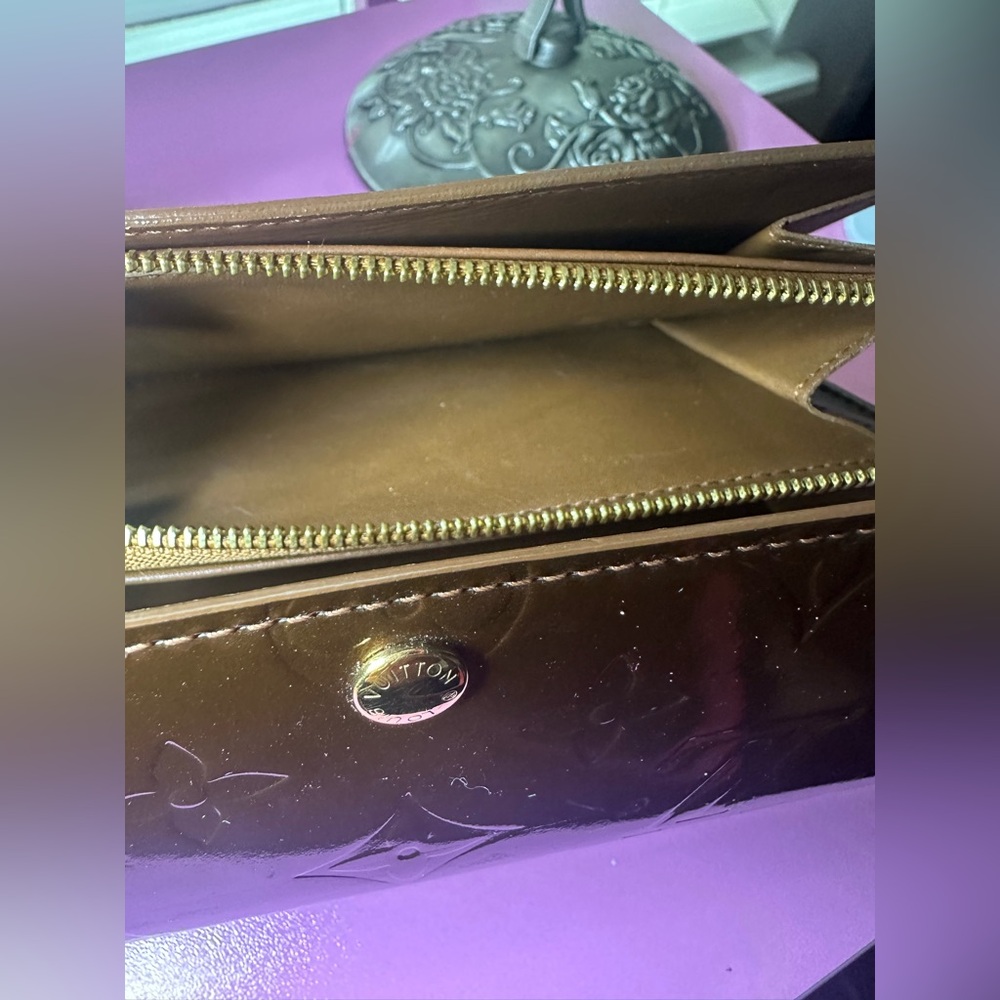 LV wallet ONLY - Picture 7 of 13